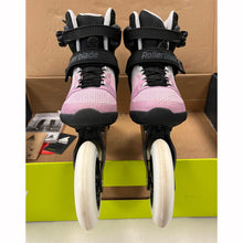 
                        
                          Load image into Gallery viewer, Rollerblade Macroblade 110 W Inline Skate 30256
                        
                       - 2