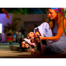 Load image into Gallery viewer, Fit-Tru Cruze Quad Womens Roller Skates NEWOB
                        
                       - 18