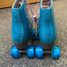 
                        
                          Load image into Gallery viewer, Sure Grip Stardust Glitter Uni Roller Skates 30498
                        
                       - 4
