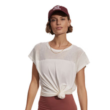 
                        
                          Load image into Gallery viewer, Varley Wakefield Seamless Womens Tee
                        
                       - 5