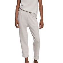 
                        
                          Load image into Gallery viewer, Varley Rolled Cuff 25 Inch Womens Pants
                        
                       - 11