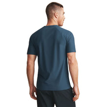 
                        
                          Load image into Gallery viewer, Rhone Reign Short Sleeve Mens Crew Neck
                        
                       - 4