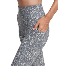 
                        
                          Load image into Gallery viewer, Varley Move Pocket 25 Inch Womens Leggings
                        
                       - 3