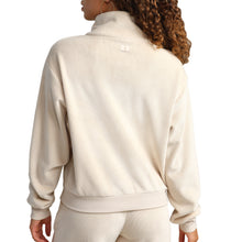 
                        
                          Load image into Gallery viewer, Rhone Plush Half-Zip Womens Pullover
                        
                       - 2