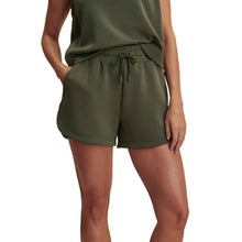
                        
                          Load image into Gallery viewer, Varley Coulter High Rise 3.5 Inch Womens Shorts
                        
                       - 9