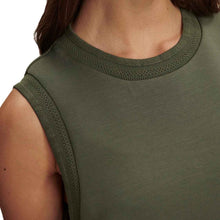 
                        
                          Load image into Gallery viewer, Varley Shea Womens Crop Tank
                        
                       - 3