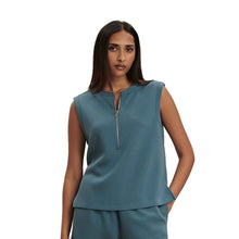 
                        
                          Load image into Gallery viewer, Varley Simmons Half-Zip Womens Tank - Mallard Blue/M
                        
                       - 1
