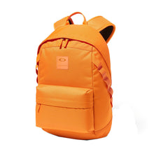 
                        
                          Load image into Gallery viewer, Oakley Holbrook 20L Backpack
                        
                       - 3