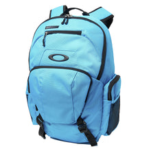 
                        
                          Load image into Gallery viewer, Oakley Blade Wet/Dry 30L Backpack
                        
                       - 5