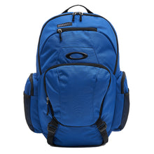 
                        
                          Load image into Gallery viewer, Oakley Blade Wet/Dry 30L Backpack
                        
                       - 1