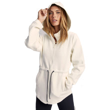 
                        
                          Load image into Gallery viewer, Varley Dahlia Womens Lightweight Jacket
                        
                       - 3