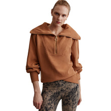 
                        
                          Load image into Gallery viewer, Varley Vine Womens Pullover - Rye/XL
                        
                       - 19