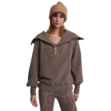 
                        
                          Load image into Gallery viewer, Varley Vine Womens Pullover - Stone Olive/L
                        
                       - 40