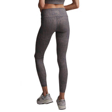 
                        
                          Load image into Gallery viewer, Varley Century Womens Leggings
                        
                       - 2