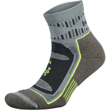 
                        
                          Load image into Gallery viewer, Balega Blister Resist Unisex Quarter Crew Socks - Mink/Grey/XL
                        
                       - 4