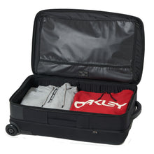 
                        
                          Load image into Gallery viewer, Oakley Icon Medium Trolley Rolling Bag
                        
                       - 2