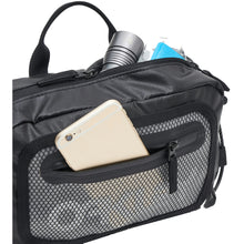 
                        
                          Load image into Gallery viewer, Oakley 90&#39;s Belt Bag Fanny Pack
                        
                       - 2