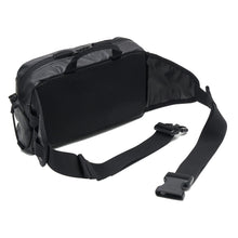 
                        
                          Load image into Gallery viewer, Oakley 90&#39;s Belt Bag Fanny Pack
                        
                       - 3