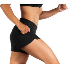
                        
                          Load image into Gallery viewer, Brooks Chaser 5in Womens Running Shorts
                        
                       - 2
