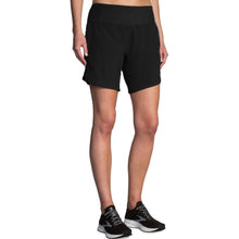 
                        
                          Load image into Gallery viewer, Brooks Chaser 7in Womens Running Shorts - Black/XXL
                        
                       - 1