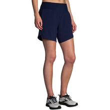 
                        
                          Load image into Gallery viewer, Brooks Chaser 7in Womens Running Shorts - Navy/XXL
                        
                       - 4