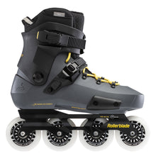 
                        
                          Load image into Gallery viewer, Rollerblade Twister Edge Mens Urban Inline Skates
                        
                       - 4