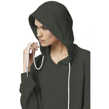 
                        
                          Load image into Gallery viewer, Varley Fink Womens Hoodie
                        
                       - 2