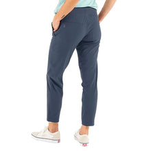 
                        
                          Load image into Gallery viewer, Free Fly Breeze Cropped Womens Pants
                        
                       - 4