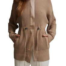 
                        
                          Load image into Gallery viewer, Varley Greenfield Womens Jacket
                        
                       - 5