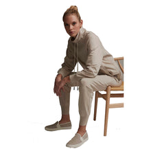 
                        
                          Load image into Gallery viewer, Varley Atlas Sand Womens Sweatshirt
                        
                       - 1