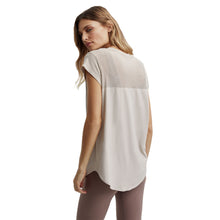 
                        
                          Load image into Gallery viewer, Varley Carley Womens T-Shirt
                        
                       - 7