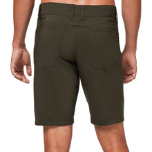 
                        
                          Load image into Gallery viewer, Oakley Base Line Hybrid 21 Mens Shorts
                        
                       - 4