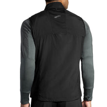 
                        
                          Load image into Gallery viewer, Brooks Shield Hybrid Black Mens Running Vest
                        
                       - 2