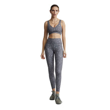 
                        
                          Load image into Gallery viewer, Varley Lets Move High Rise 25 Womens Leggings - Pewter Feather/L
                        
                       - 5