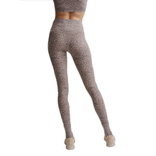 
                        
                          Load image into Gallery viewer, Varley Lets Move High Rise 25 Womens Leggings
                        
                       - 8