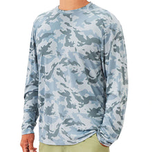 
                        
                          Load image into Gallery viewer, Free Fly Bamboo Lightweight Mens Long Sleeve Shirt - WATER CAMO 119/XL
                        
                       - 3