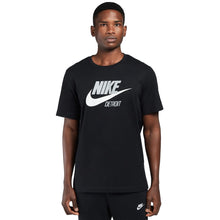 
                        
                          Load image into Gallery viewer, Nike Sportswear Detroit Boys Training T-Shirt - BLACK 010/XL
                        
                       - 2