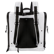 
                        
                          Load image into Gallery viewer, Oliver Thomas Big Boss Ski/Snow Boot Backpack
                        
                       - 5