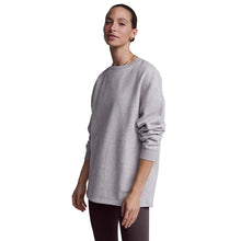 
                        
                          Load image into Gallery viewer, Varley Rowan Womens Sweatshirt - Windchime Marl/L
                        
                       - 2