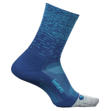 
                        
                          Load image into Gallery viewer, Feetures Elite Light Cushion Mini Crew Socks - BLU STATIC 374/XL
                        
                       - 5