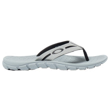 
                        
                          Load image into Gallery viewer, Oakley Operative 2.0 Mens Sandals - Stone Gray 22y/14.0
                        
                       - 4