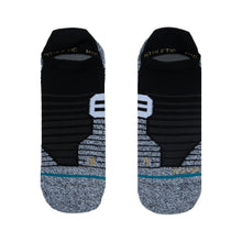 
                        
                          Load image into Gallery viewer, Stance Versa Tab Unisex No Show Socks
                        
                       - 2