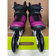 
                        
                          Load image into Gallery viewer, Rollerblade Macroblade 100 3WD Womens Inline 27661
                        
                       - 2