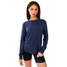 
                        
                          Load image into Gallery viewer, Splits 59 Warm Up Fleece Womens Sweatshirt - Indigo/L
                        
                       - 1