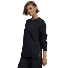
                        
                          Load image into Gallery viewer, Varley Charter Sweater 2.0 Womens Sweater - Black/L
                        
                       - 1