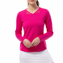 
                        
                          Load image into Gallery viewer, SanSoleil SolTek Solid Active Womens LS Sun Shirt - Fuchsia/XL
                        
                       - 5