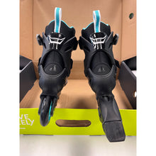 
                        
                          Load image into Gallery viewer, Rollerblade Zetrablade Elite W Inline Skate 30112
                        
                       - 3