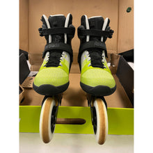 
                        
                          Load image into Gallery viewer, Rollerblade Macroblade 110 M Inline Skates 30148
                        
                       - 2