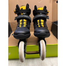 
                        
                          Load image into Gallery viewer, Rollerblade Macroblade 100 3WD Mens Inline 30844
                        
                       - 2