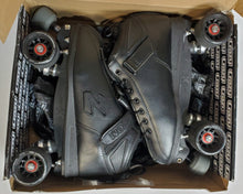 
                        
                          Load image into Gallery viewer, Crazy Skate Zoom Unisex Roller Skates 31035
                        
                       - 6